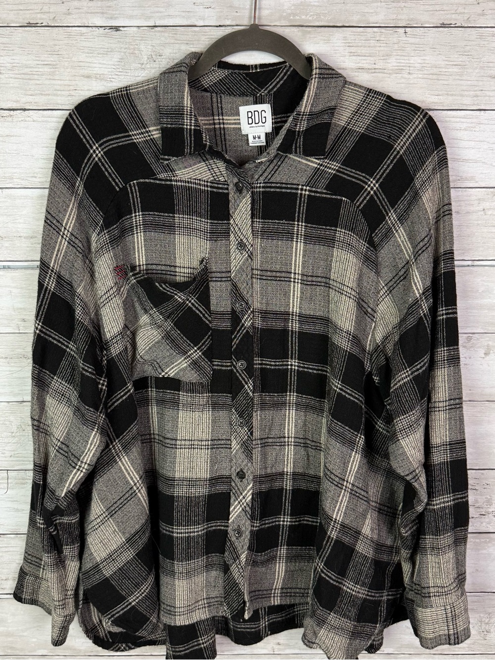 BDG Urban Outfitters black and white plaid flannel button-down shirt Size Medium